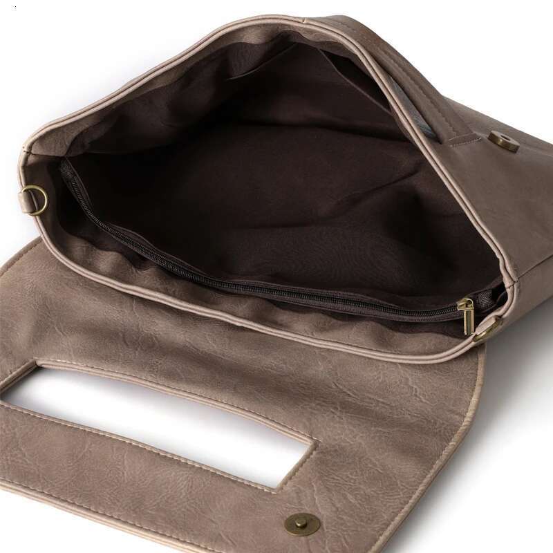 Designer Bag 2025 Fashion Women's Envelope Clutch Laptop High Quality Leather Messenger Bags For Women Trend Handbag Bag Large Ladies Clutches Lu