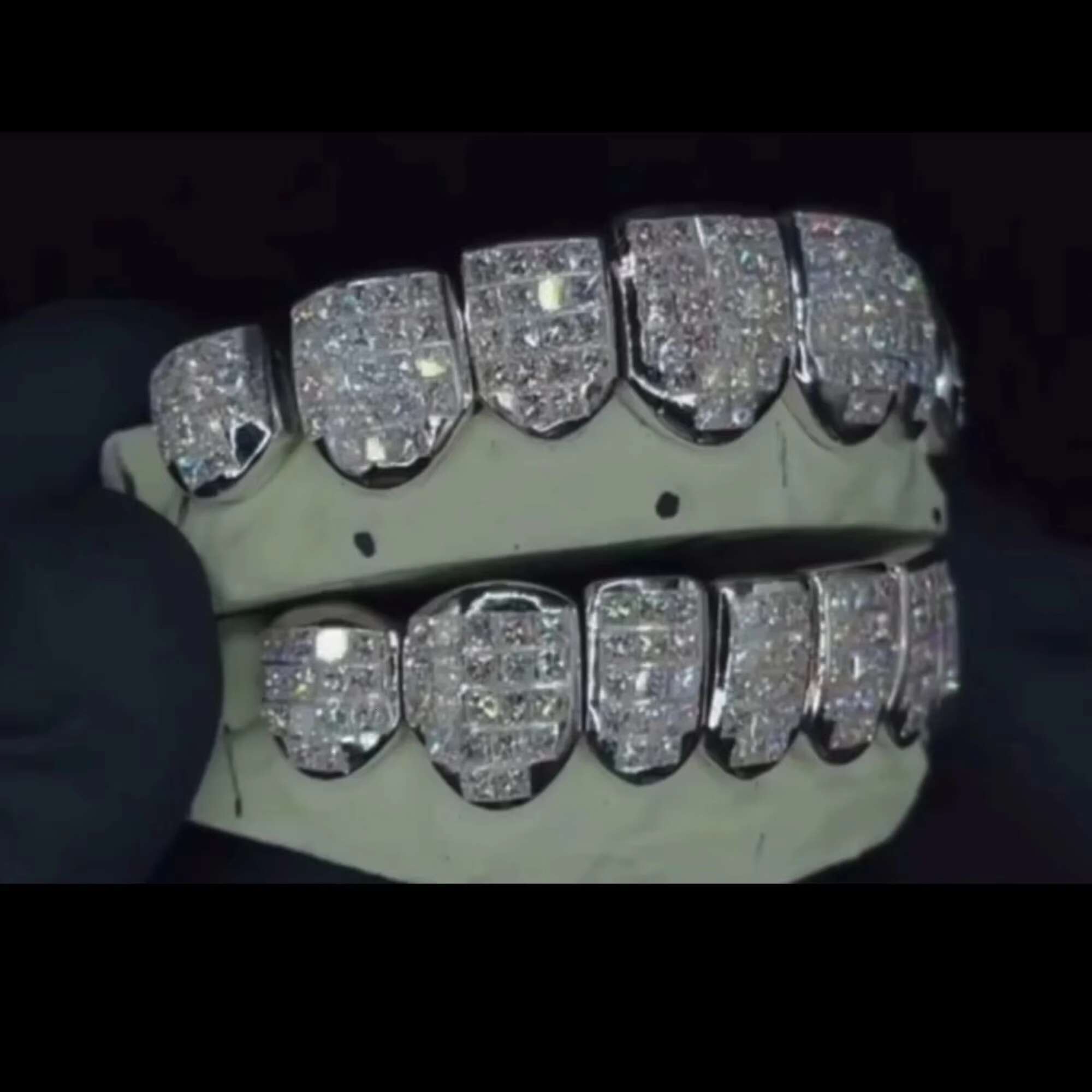 925 Silver Teeth Grillz Iced Out Moissanite Princess Cut Diamond Grillz Teeth Fine Jewelry Mens Hip Hop Custom Grillz for Men