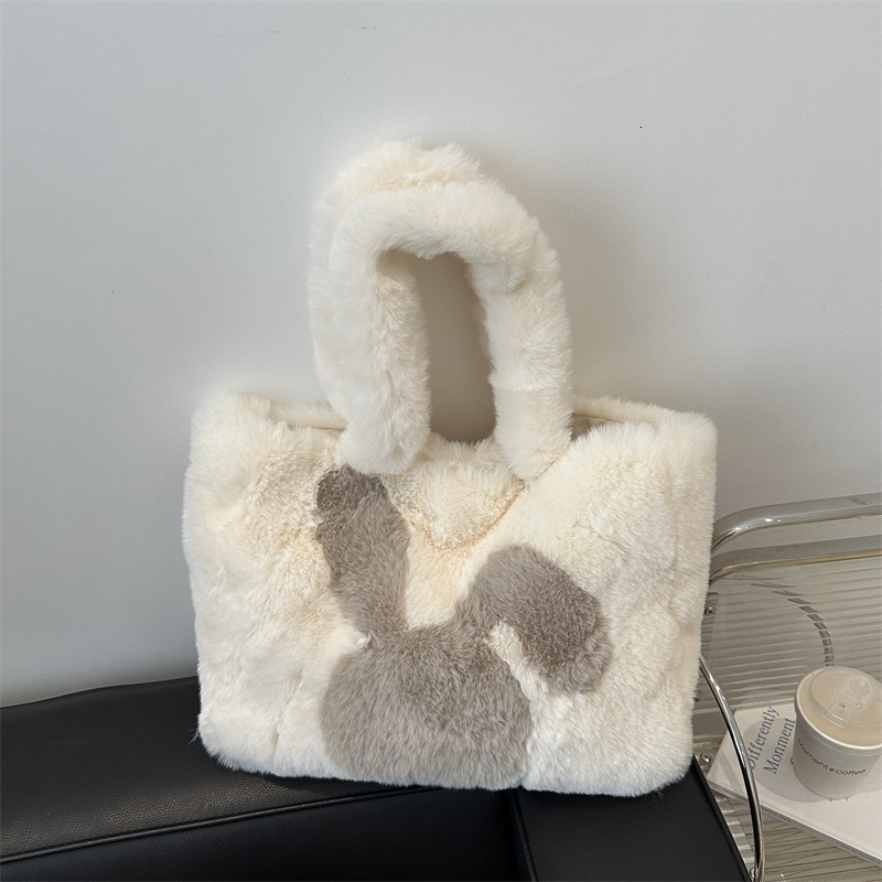 Brand High Quality New Style Free Delivery Designer Bag Plush For Women Large Capacity 2025 New Autumn And Hand Held Shoulder Winter Plush Bag Commuti