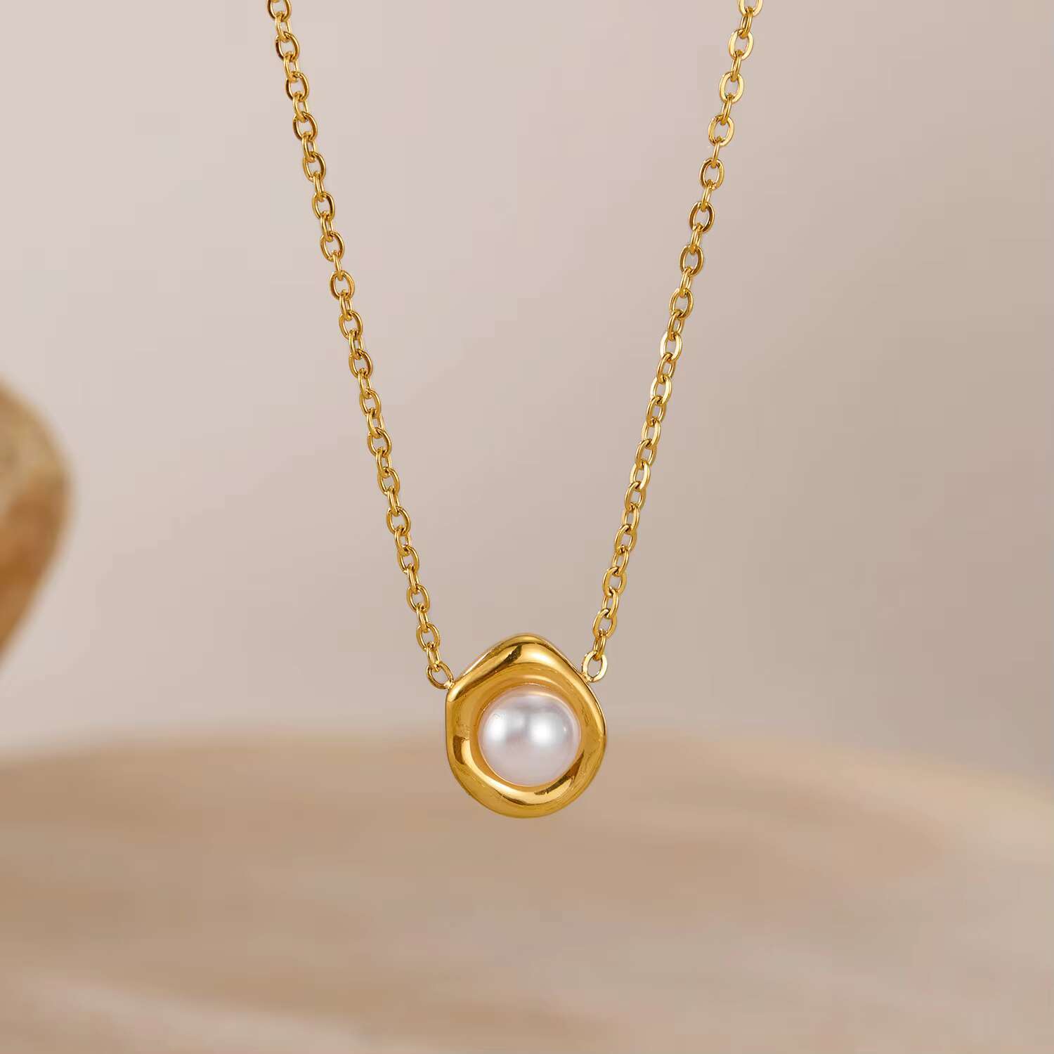 Pearl Pendant Stainless Steel Gold Plated Fashion Necklace Women's Gift Jewelry