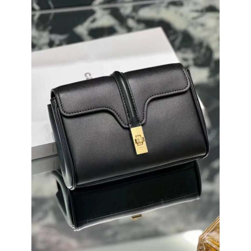 Designer Bag 2025 Women Mini Totes Underarm Flap Hasp Cowhide Genuine Leather Shoulder Bag Sweet Ladies Pink Party Small Strap Crossbody Bags Luxury B