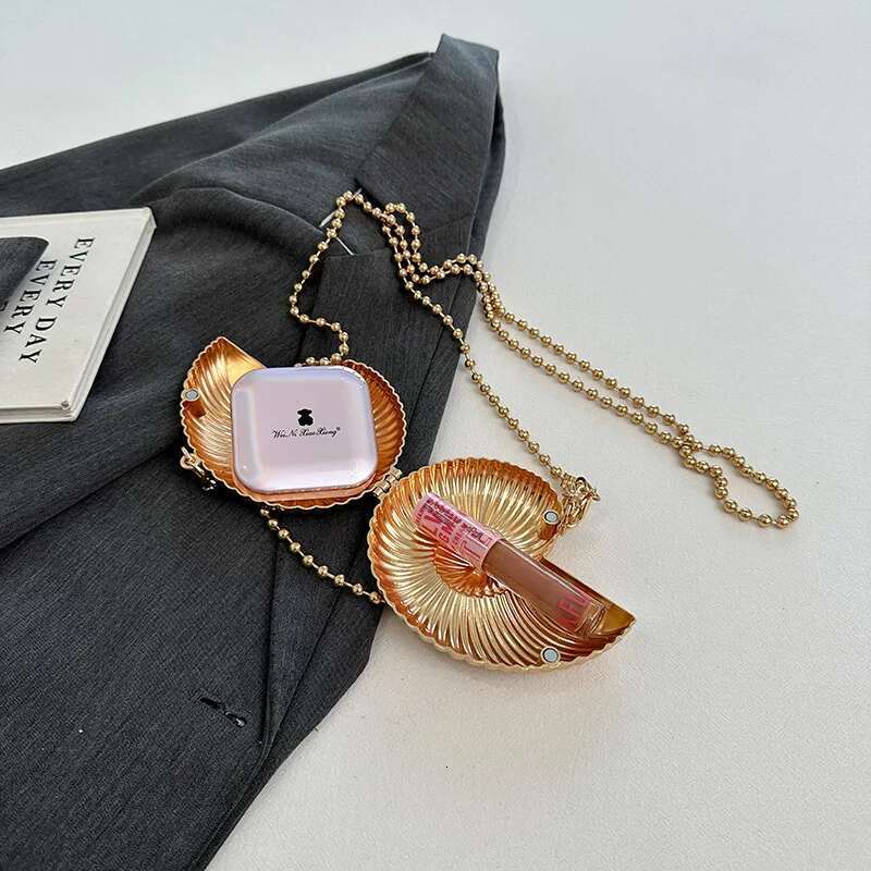 New Metal 2025 Mini Conch for Women Fashion Shoulder Designer Lipstick Makeup Bag