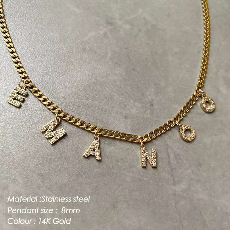 Fashion jewelry necklace with simple zircon pendant and charming English letters