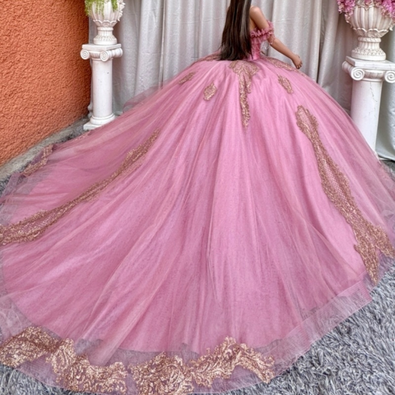 Pink Quinceanera Dresses Off Shoulder Ball Gown Sweet 16 Dress Gold Applique Lace Beading Tull Birthday Party Vestidos 15 De Anos