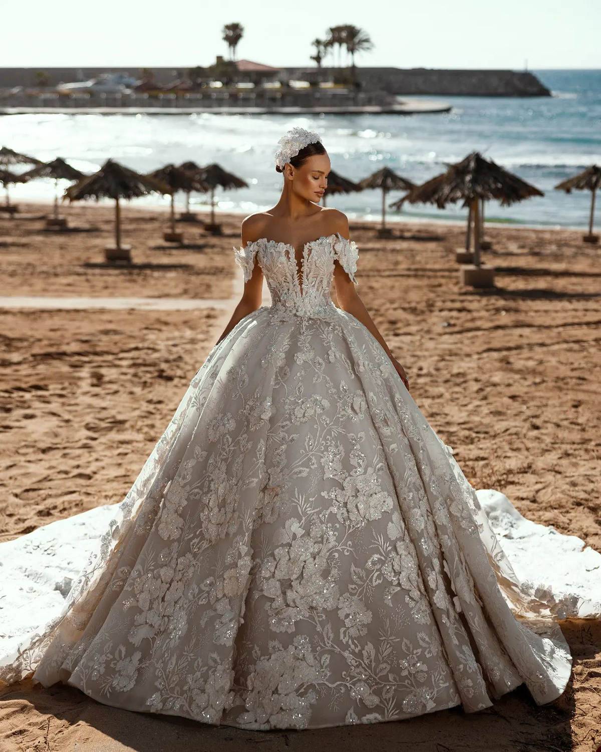 Elegant Wedding Dress For Women Off Shoulder Sleeveless Bridal Gown Sequins Appliques Sweep Train Dresses Custom Made vestidos de novia