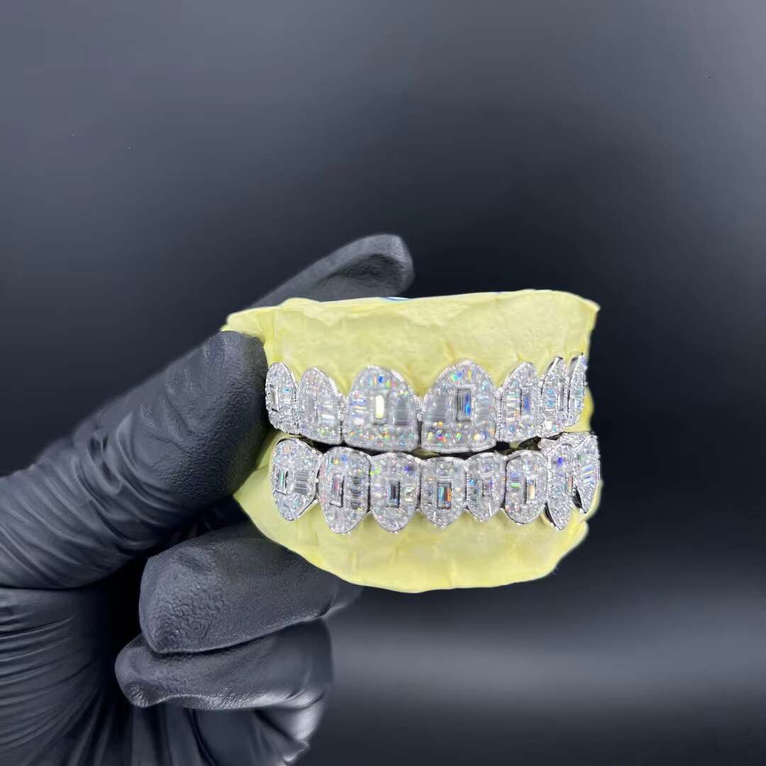 Custom Unique Fine Jewelry Collection White Gold Plated Moissanite Diamond Studded Dental Teeth Grillz