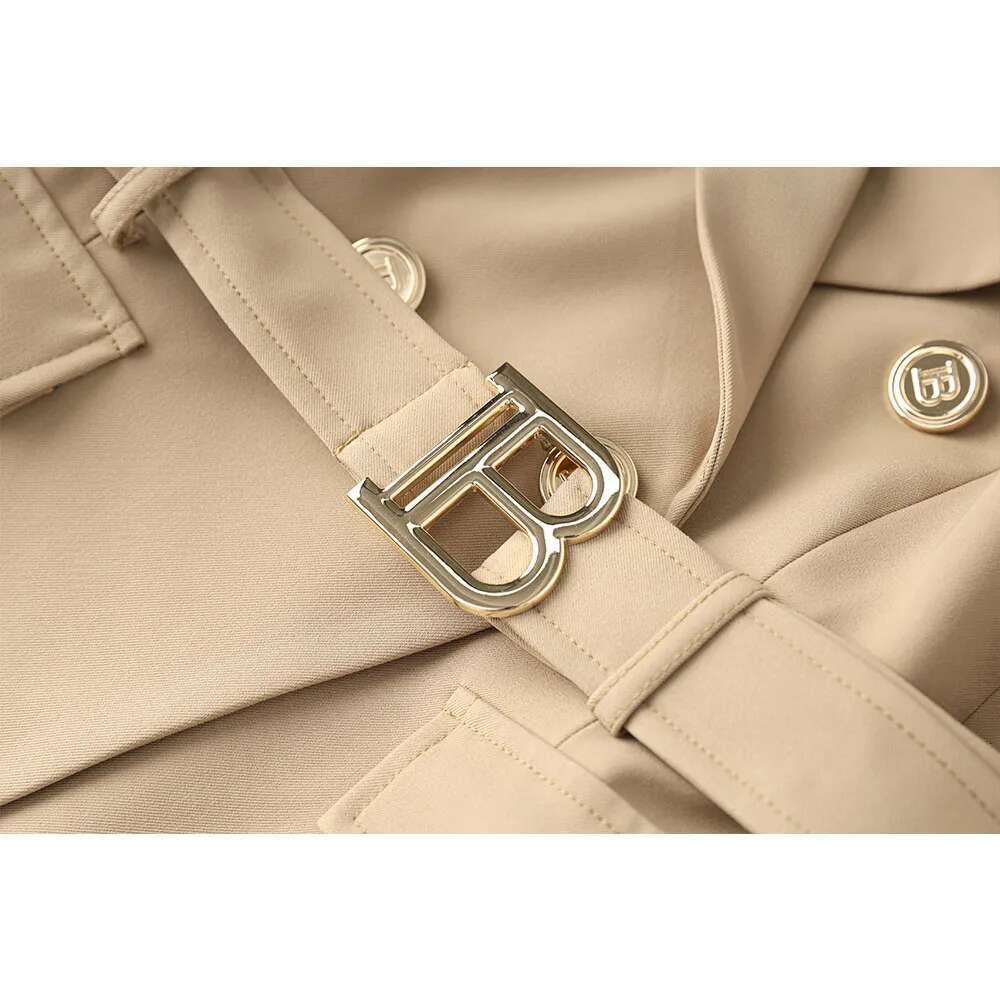 Factory Customize Quality Classic Style Office kakhi Women Pocket Blazers with Blet