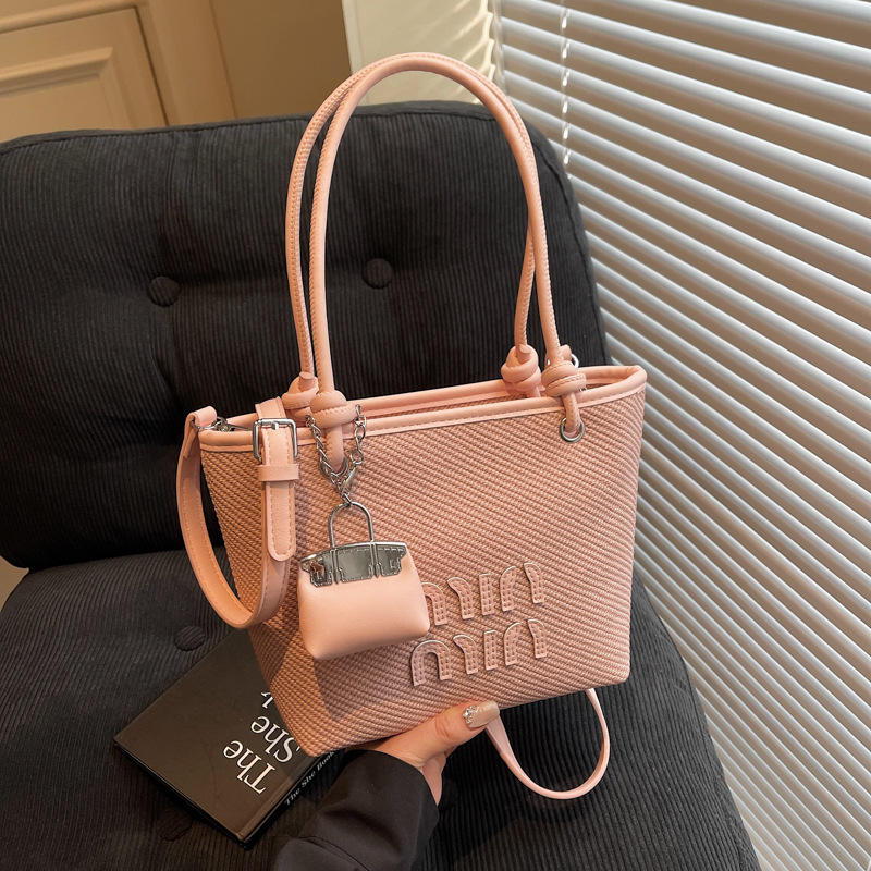 Designer Bag Luxury Bag Exclusive Tote For Women Stylish Summer Shoulder Spacious Versatile Underarm Shoulder Bag Crossbody Purse Free Shipping