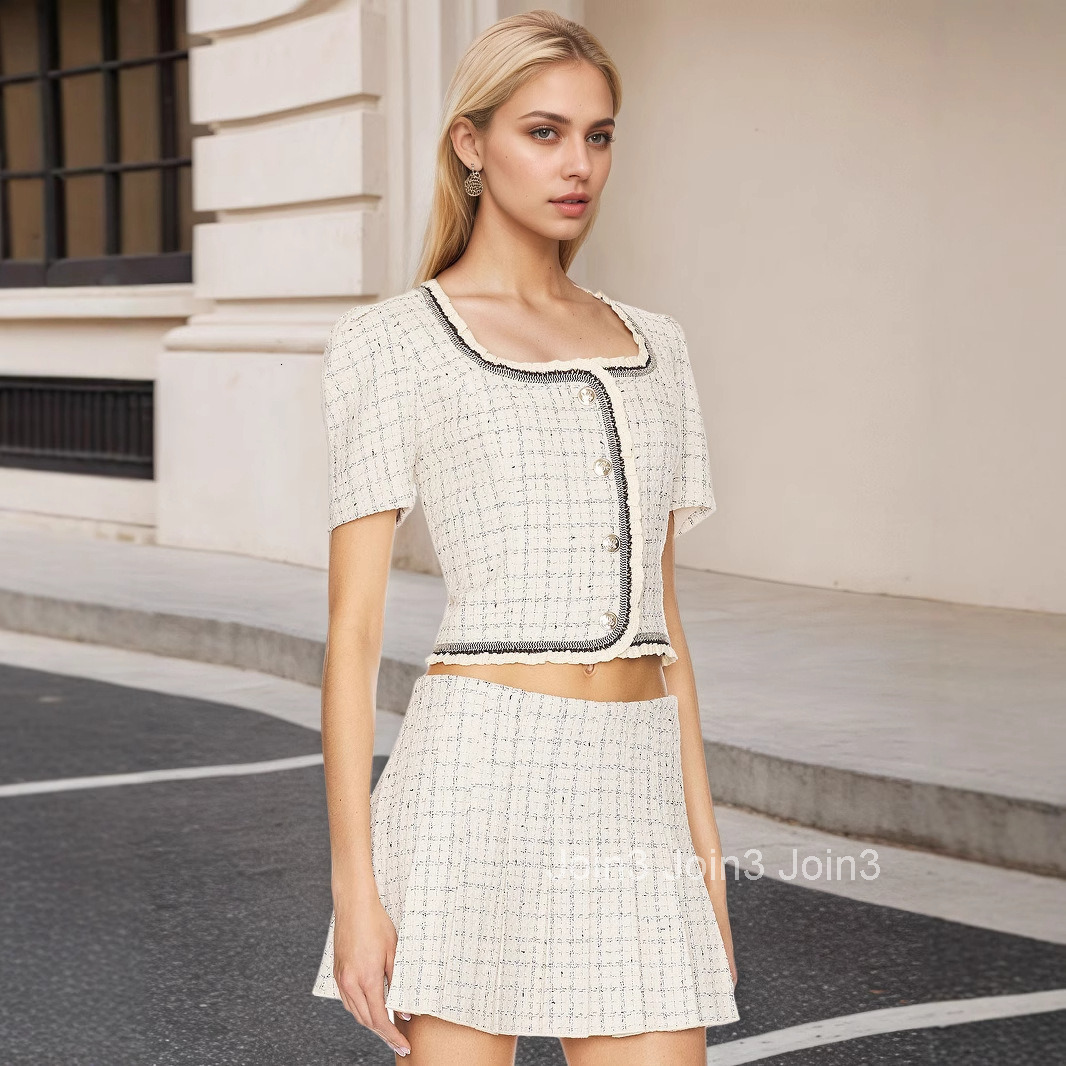 Elegant Fashionable Womens Clothing New Button Decoration Short Sleeved Vest Short Skirt Two-piece Commuting Womens Suit
