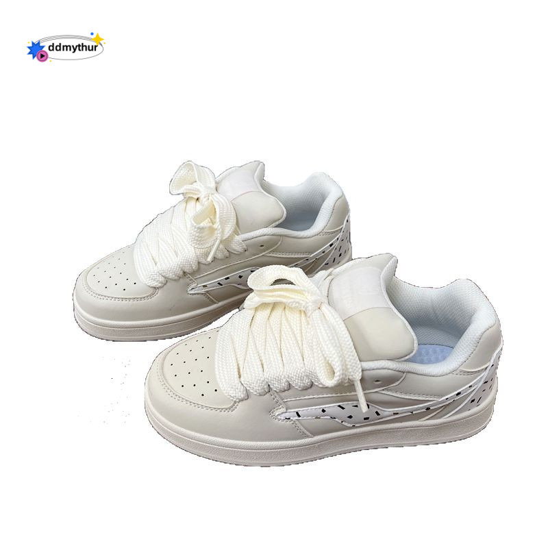 Dopamine niche thick soled bread women's ins Korean version versatile student casual white shoes 2025 spring new item ddmythur
