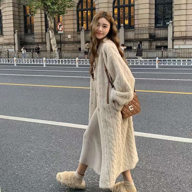 Women Cardigan Thickened Long 2024Autumn Winter V-Neck Jacket Female Loose Simple Leisure With Buttons Casual Faux Fur Coat Designer Designer