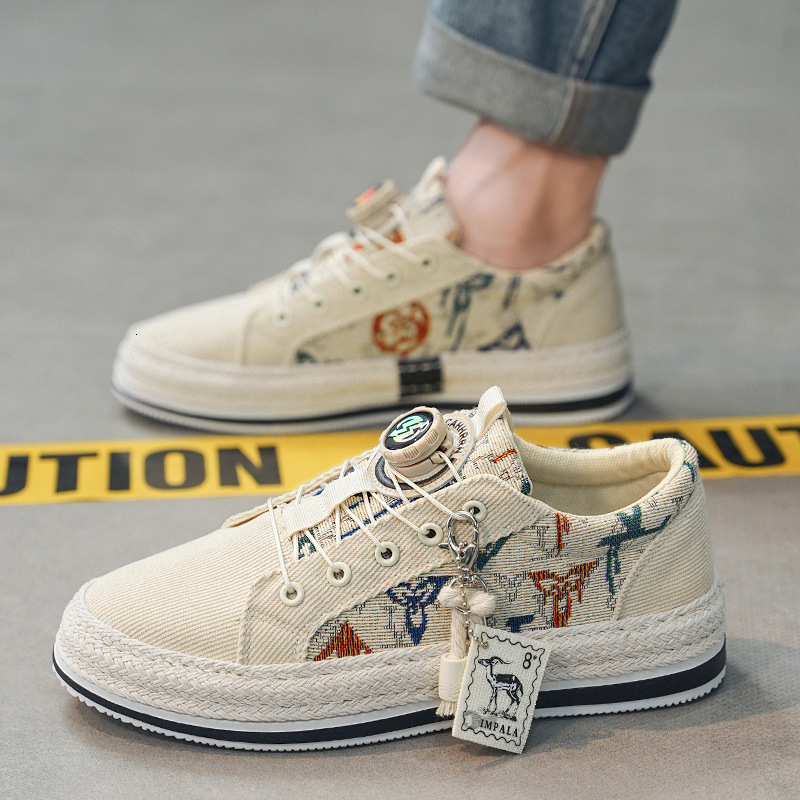 Designer Button lazy shoes for men in 2025, hot selling corduroy anti slip breathable casual youth versatile thick soled trendy men's board shoes