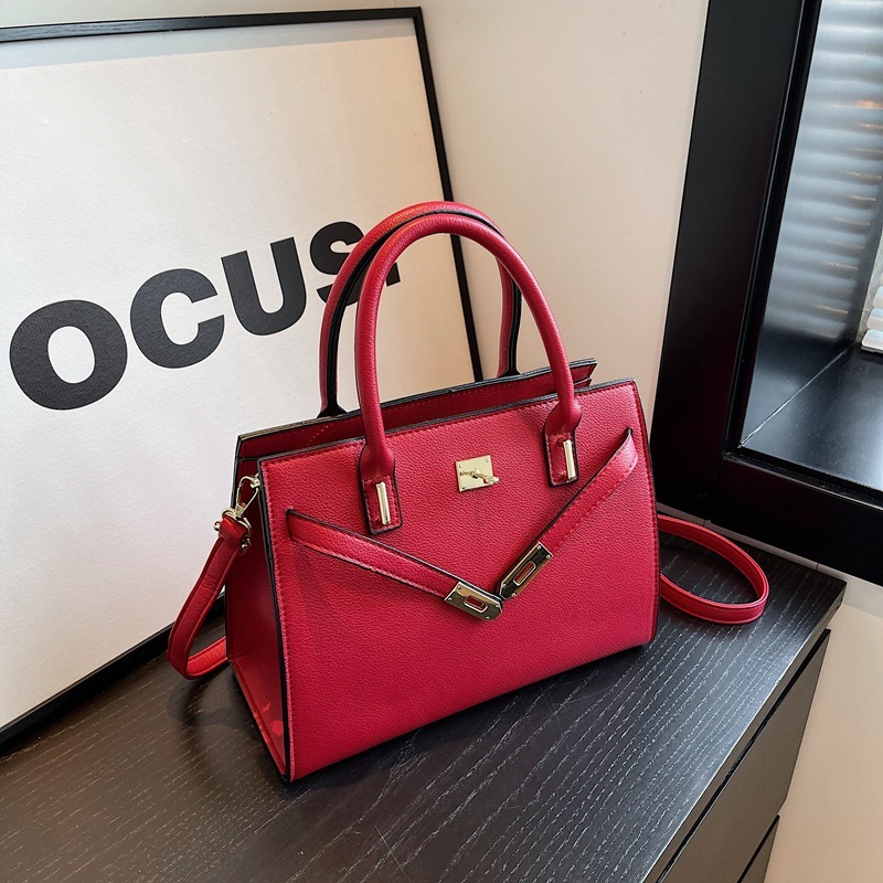 Top Quality Brand High Quality New Style Free Delivery Designer Bag Premium Large Capacity 2025 Red Wedding Handheld Bridal New Chinese Cross Shoulder