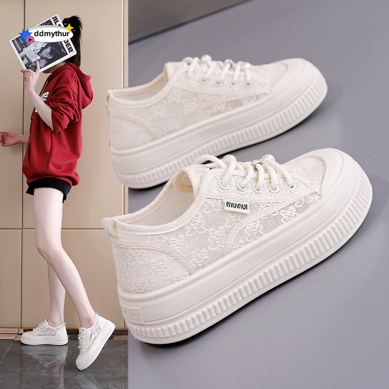 Mesh breathable white female students Korean version 2025 summer new versatile and fashionable sports board shoes for women 2639 ddmythur