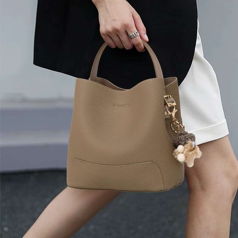 Leather bucket women's 2025 new large capacity shoulder cross-body high-end feeling mother bag