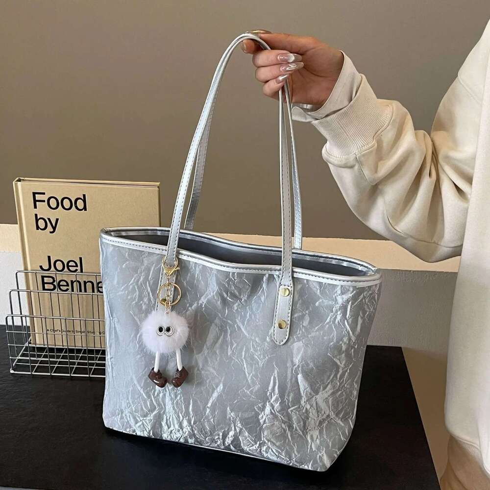 Women's High-Sense-Of- Handbag With Spacious Capacity. Fashion-Forward Single-Shoulder Bag, Universally Matchable Tote
