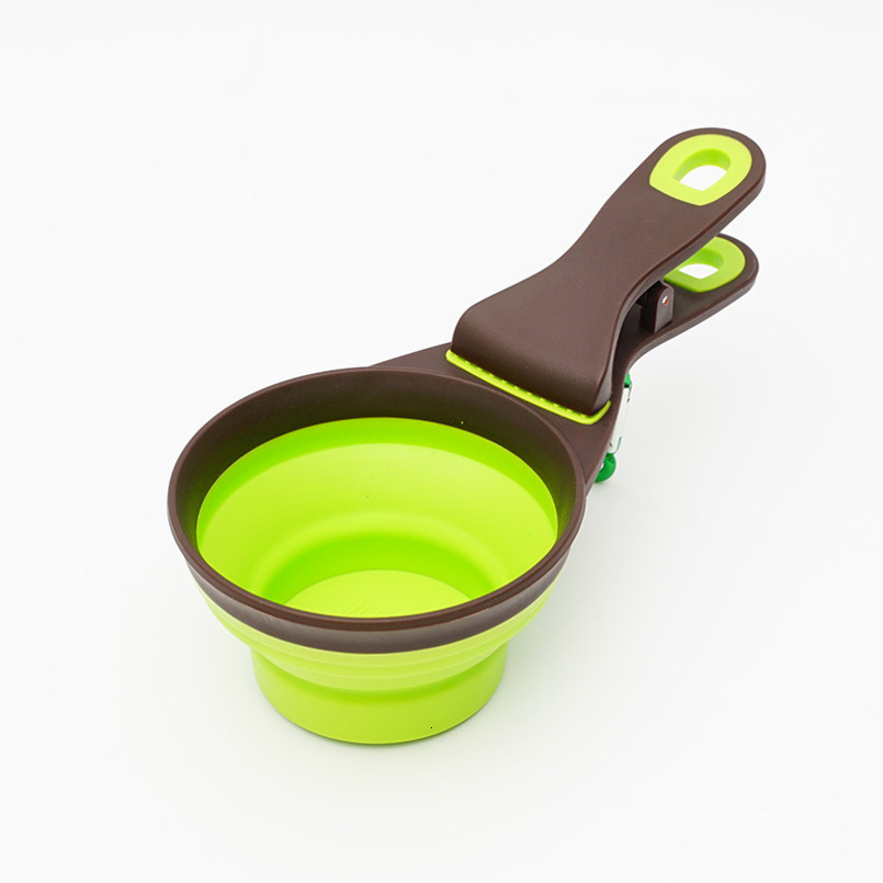 Silicone Collapsible Pet Scoop Food Measuring Cup For Cats Dogs Multi-Function Sealed Bag Clip Cat Litter Shovel Pets Food Water Scooper Set 1/4 1/2 C