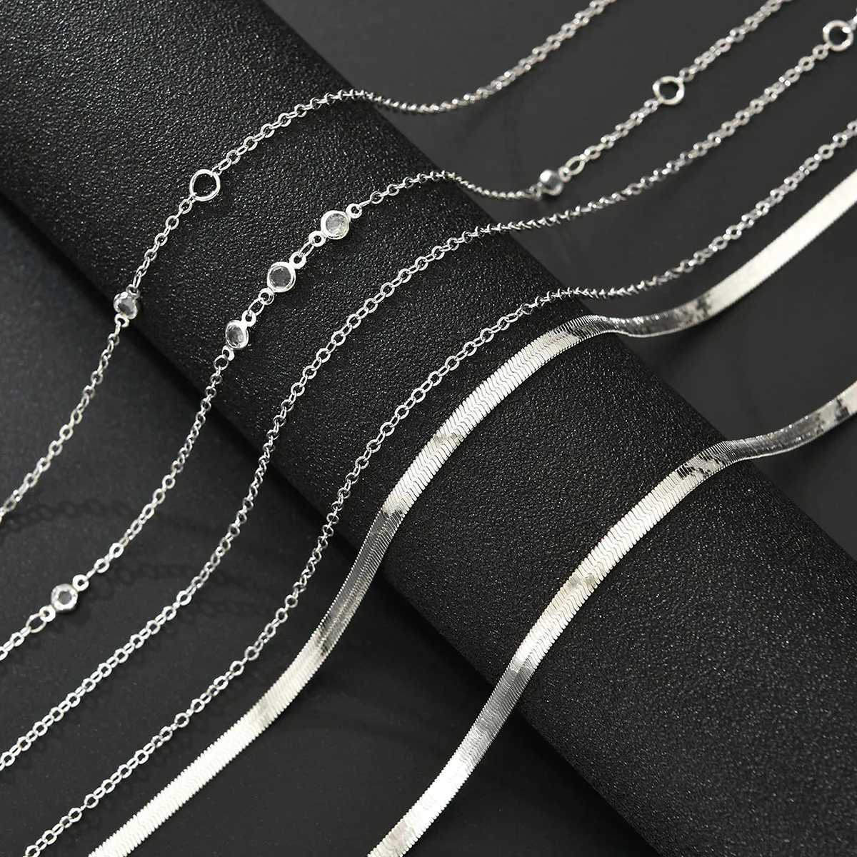 3Pcs Boho Flat Snake Chain Belly Waist Chain for Women Simple Silver Color Zircon Summer Beach Jewelry Female Bikini AccessoriesT250513