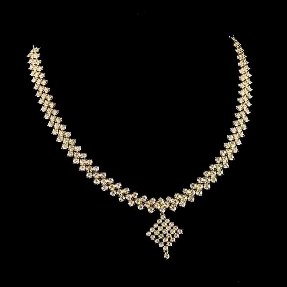Solid Chain IGI Certified Bright Cut Natural t/22kt Square Exquisite Pendant Necklace