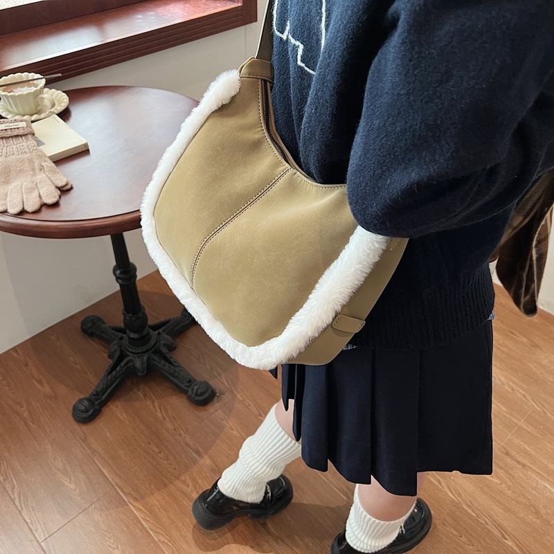 New wool edge single shoulder crossbody bag for women, armpit fashionable suede style soft bag, casual and relaxed feeling