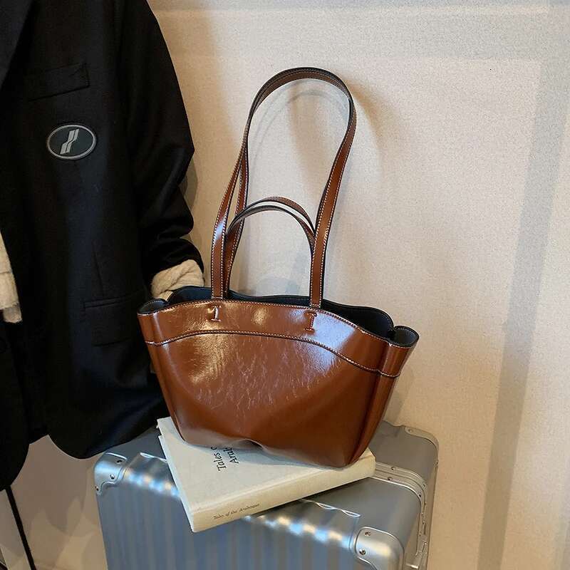 Retro Shiny Tote Large Capacity Upper Mother And Child Single Shoulder Handbag Shopping Bag