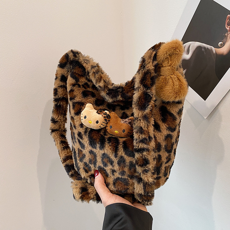 Style Free Delivery Designer Bag Winter Leopard Print Plush For Women 2025 New Fashionable Hand Held Bucket Bag High End Korean Version Single Shoulde