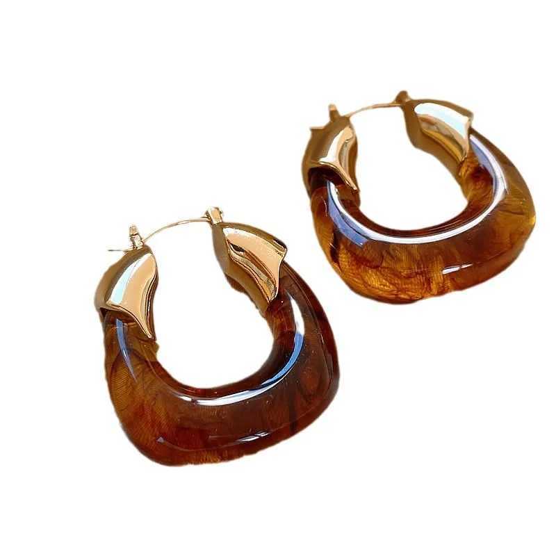European And American Retro Brown Resin Letter U-shaped Geometric Hoop Earrings For Women Fashion Simple Metal Jewelry Gifts Y250510
