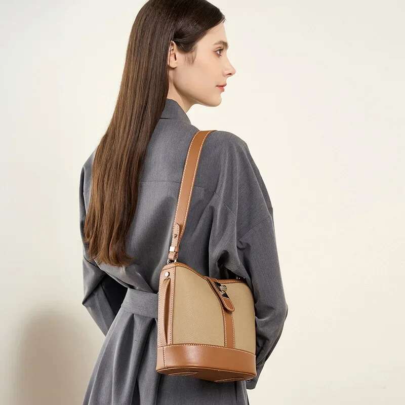 Women's Genuine Cowhide Leather Bucket Shoulder Handbags Female Crossbody Bags