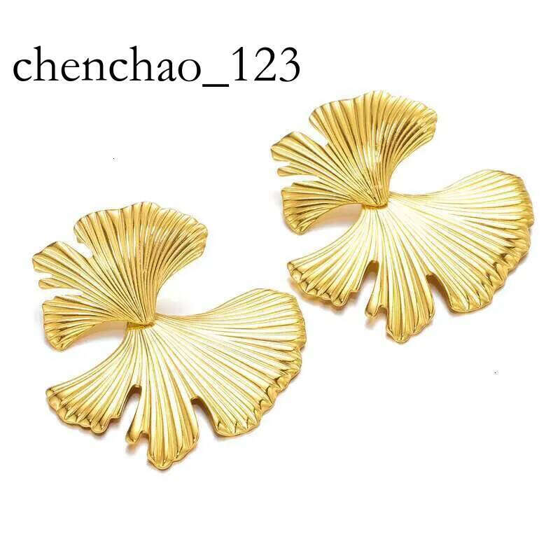 DHcollection Girl Fashion PVD Plated Stainless Steel Gingko Leaf Earrings Jewelry