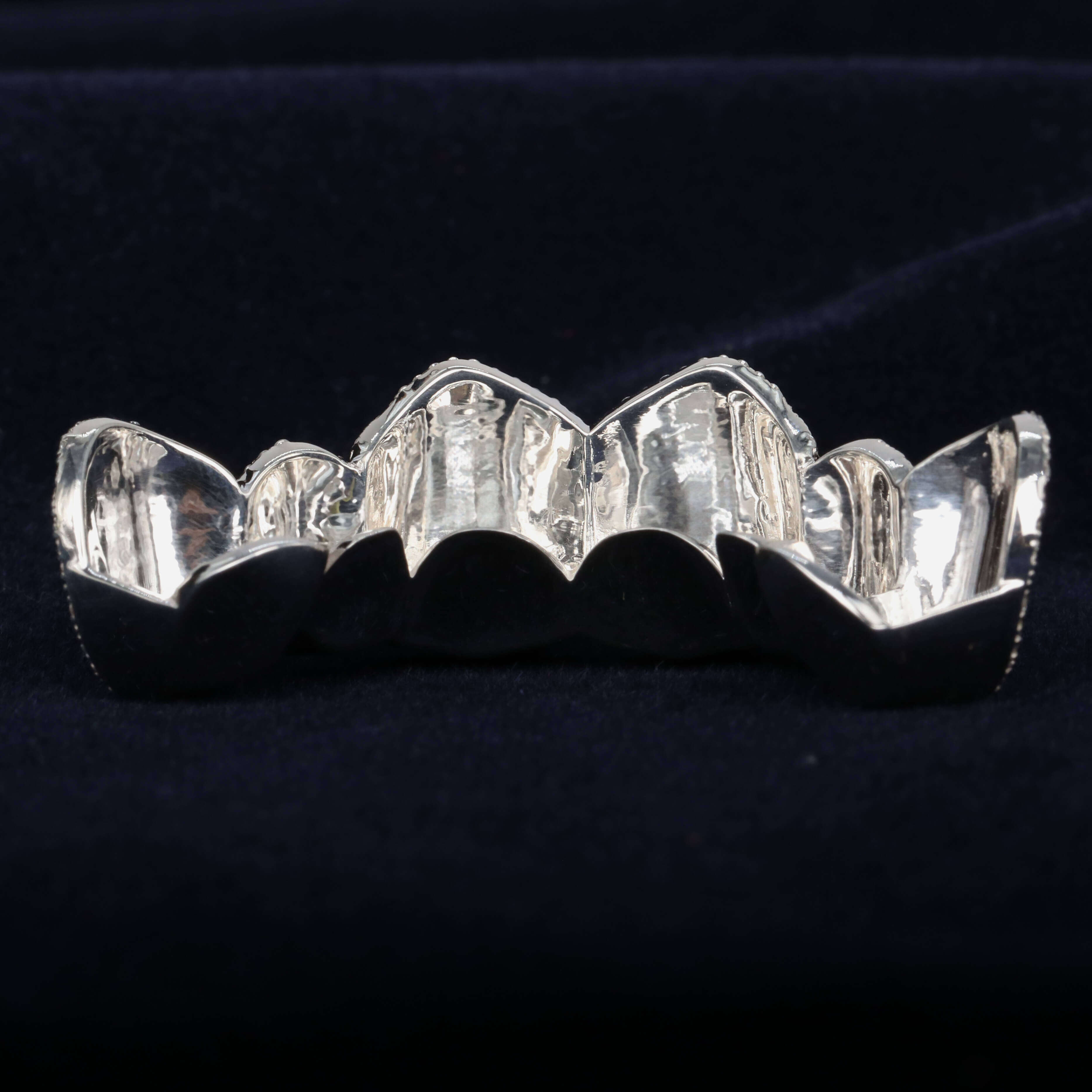 16 Teeth Sparkly and Shiny Dental Jewelry Full Iced Out Top Bottom Moissanite Diamond Customize Color Teeth for Men Women Gift