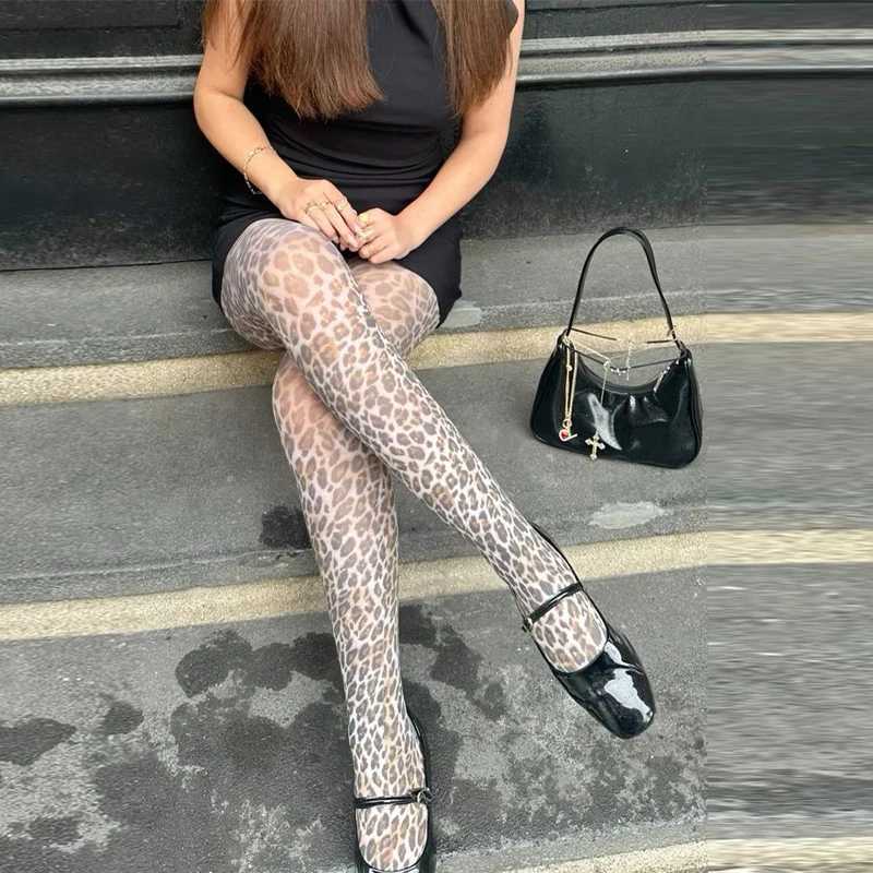 Ladies Sexy Leopard Print Stockings Fashion Ultra-thin Jacquard Weave Shaping Bottom Socks Breathable High-quality Slim Tights S25513