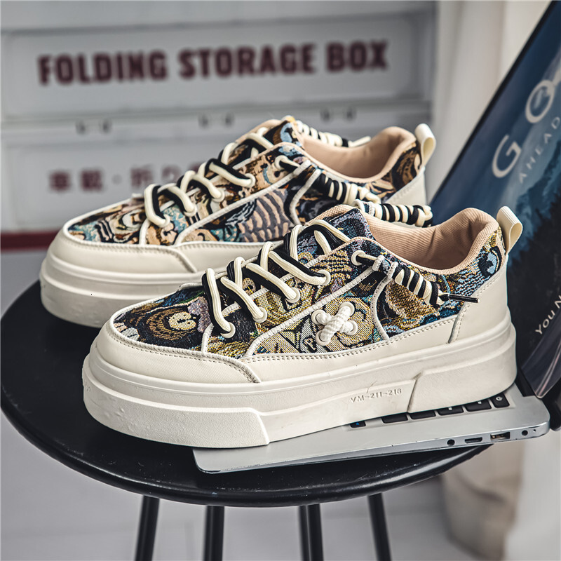 Men S Summer New Board Anti Slip Wear Resistant Casual Shoes Men S Canvas Trendy And Versatile Casual Sports White Shoes Ddmysaturn