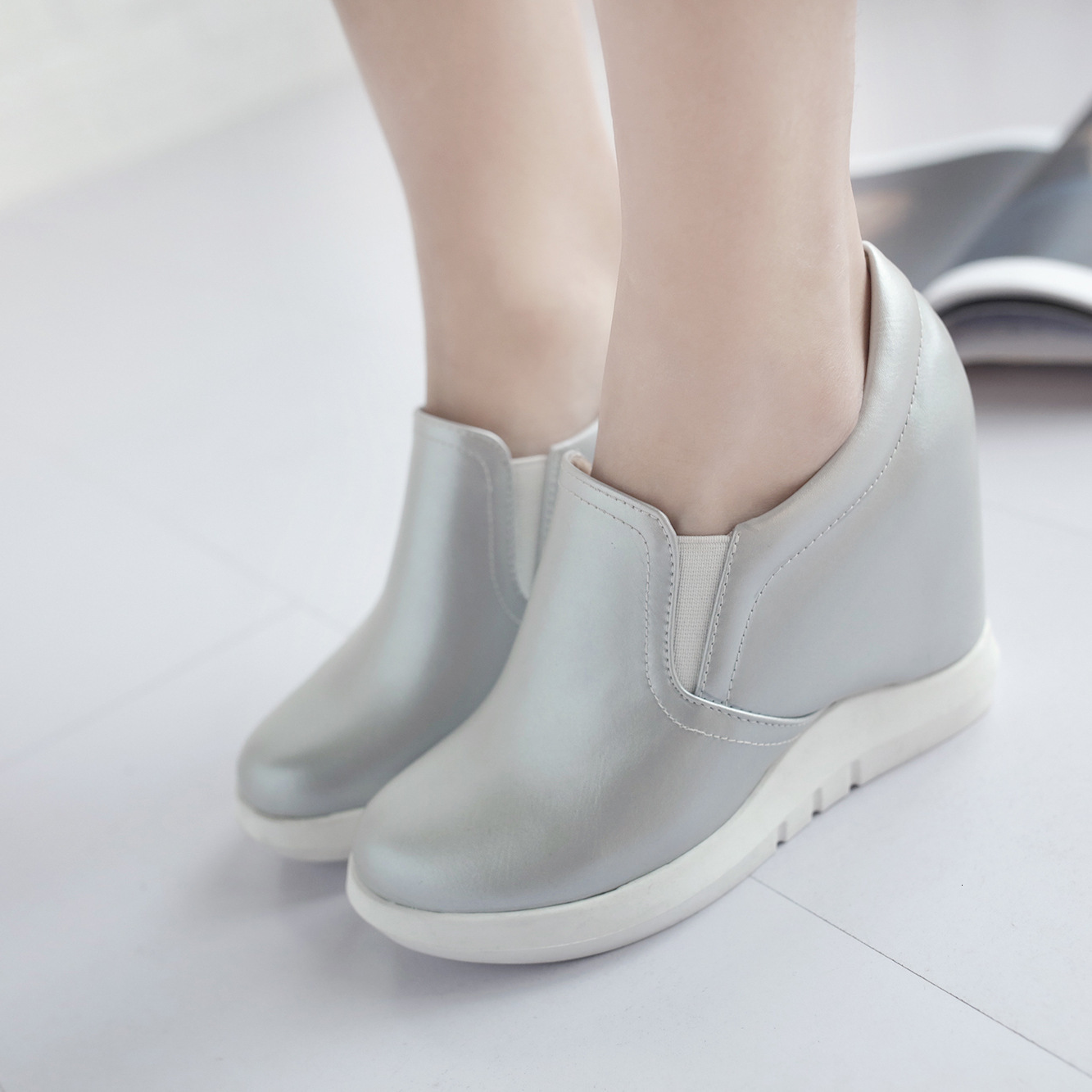 Hidden Platform Wedges Sneakers Women Spring Autumn Casual Shoes On Platform Comfort Wedge Heels Red White Sneaker Female 241213