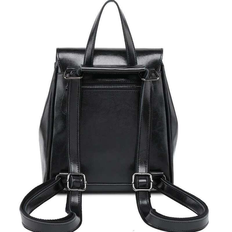 Designer Bag 2025 Women Backpack Cross Body Shoulder Bags Oil Wax Genuine Leather School Laptop Fashion Retro Cowhide Female Rucksack Backpacks Luxury