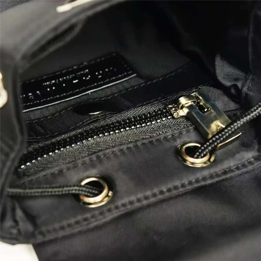 Hot Ins All Seasons 1017 Alyx 9sm Backpacks Men Women Black Outdoor Travel Metal Socket Letter Zipper Opening Nylon Bags