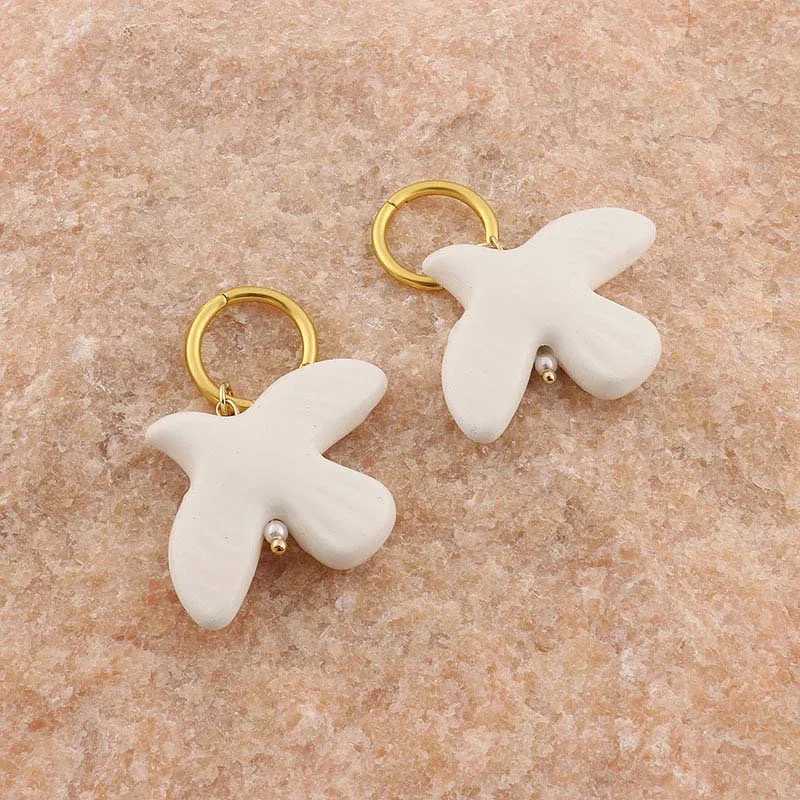 Fashion Metal Geometric Round Ear Hoop White Peace Dove Earrings For Women European American Style Personality Jewelry Gift Y250510