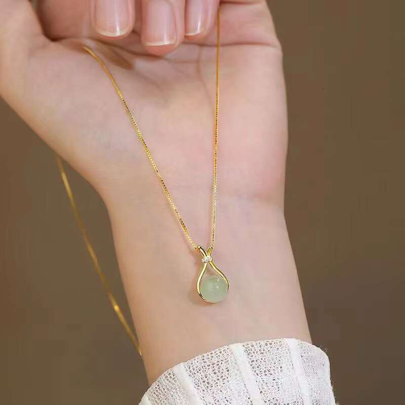 2025 New Fortune Bag Women's Light Kwai All equipped Fashion Pendant Necklace