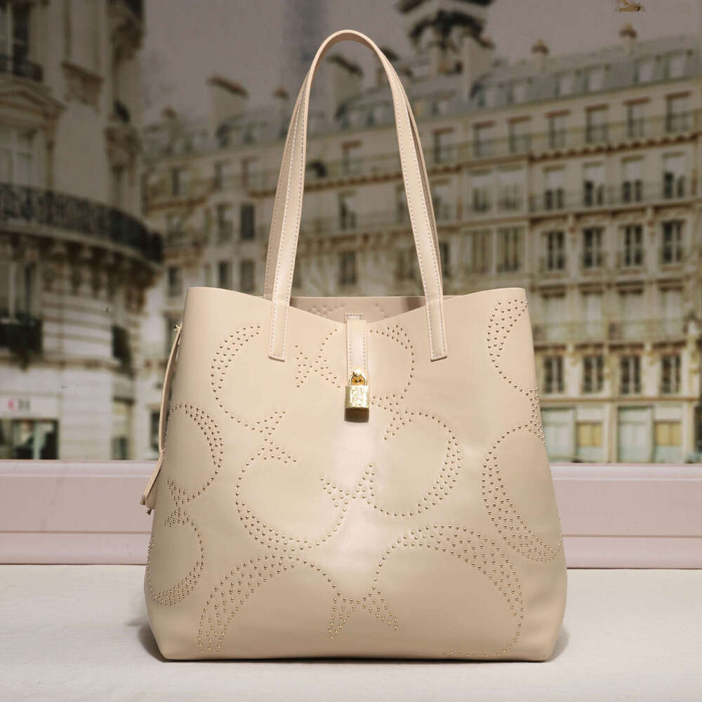 CHHC Fashion Classic Solid Color Women's New Bucket Large Capacity PU Material Business Party Shoulder Bag