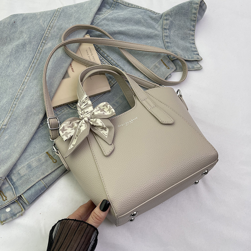 New women's crossbody portable bucket casual large capacity vegetable basket bag, trendy