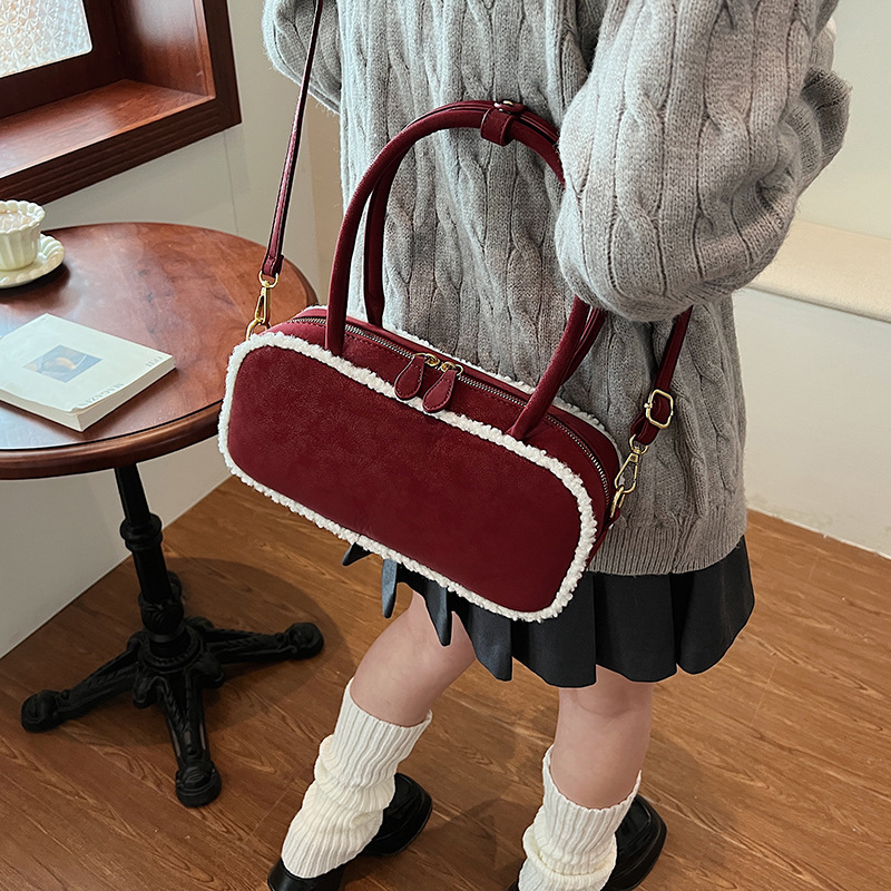 Bowling armpit 2025 new fashion trend large capacity contrasting color handbag shoulder women's bag