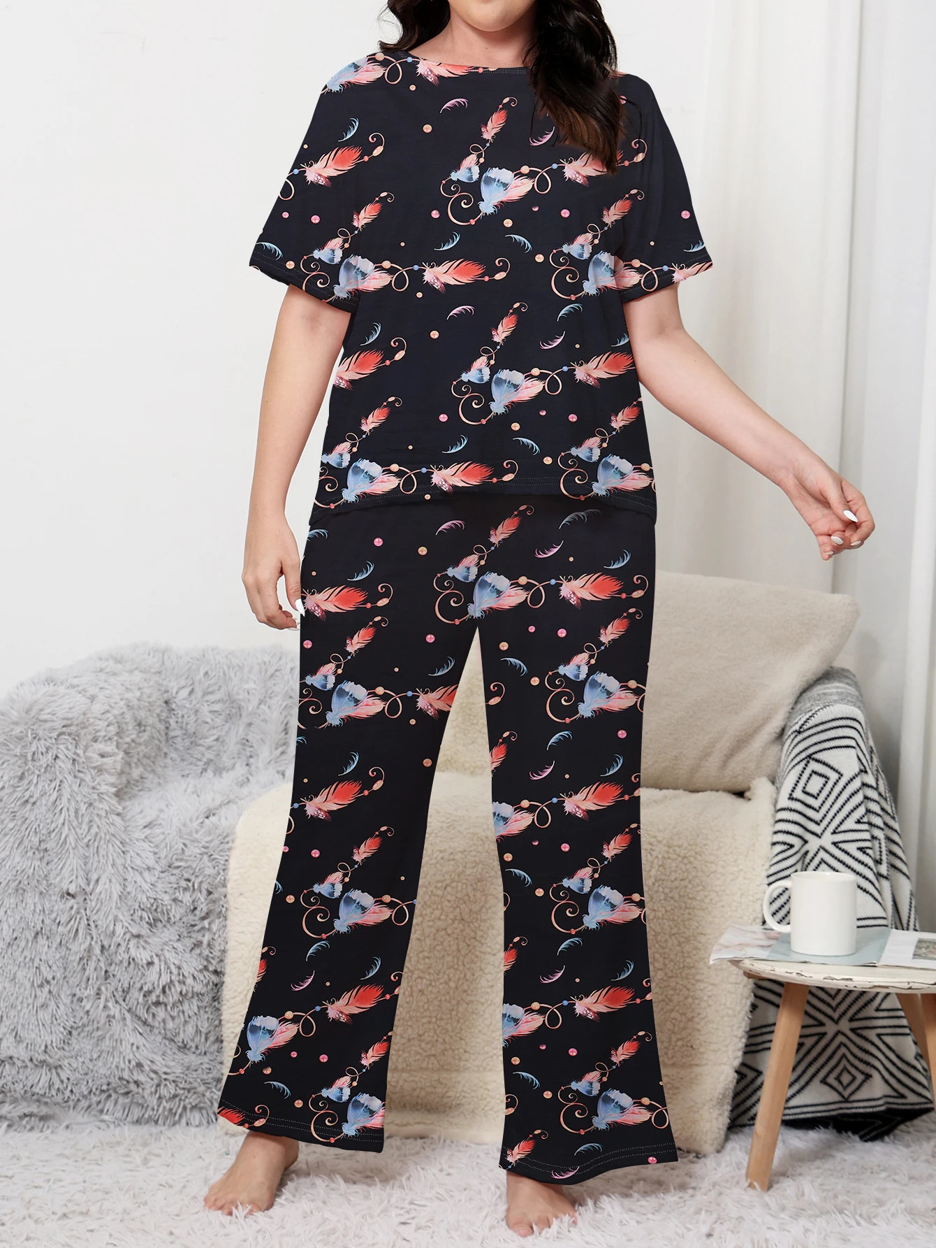 Plus pajama set short sleeved pants comfortable and loose fitting The clothes at home can be worn very large 250427