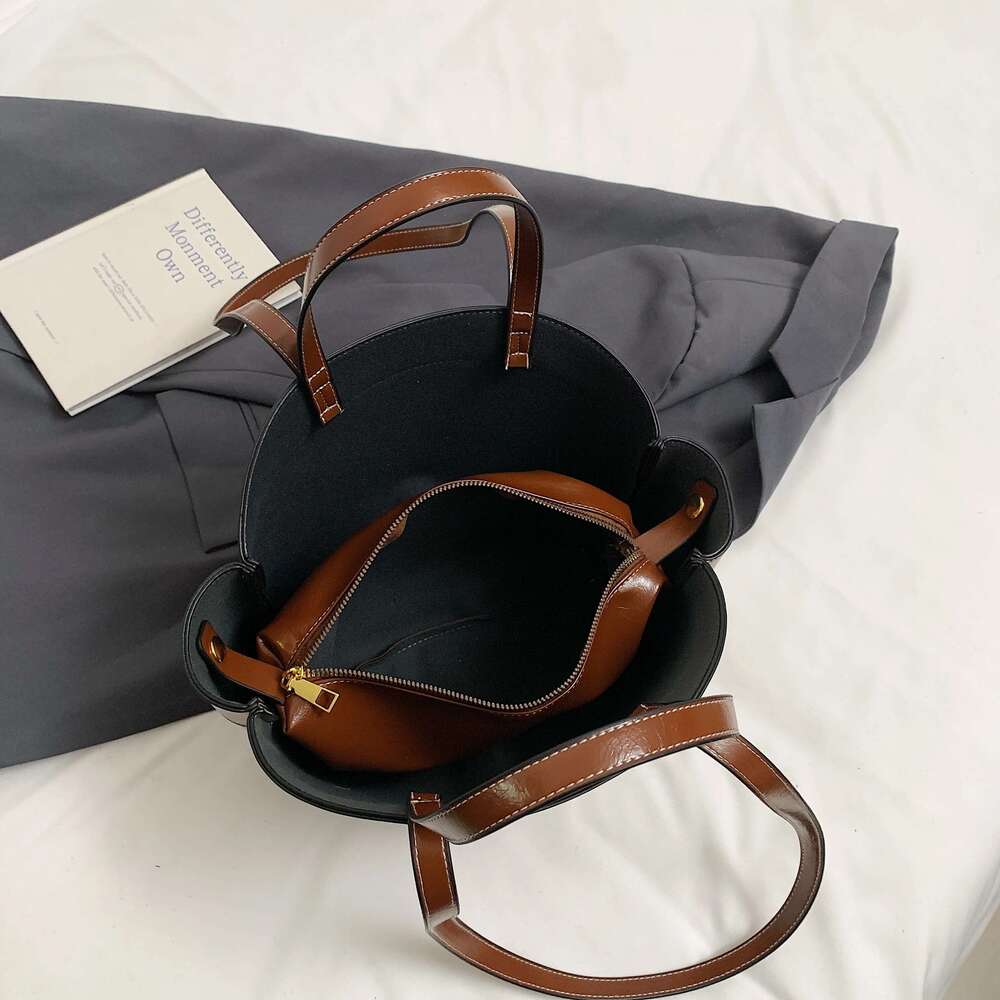 Retro Shiny Tote Large Capacity Upper Mother And Child Single Shoulder Handbag Shopping Bag