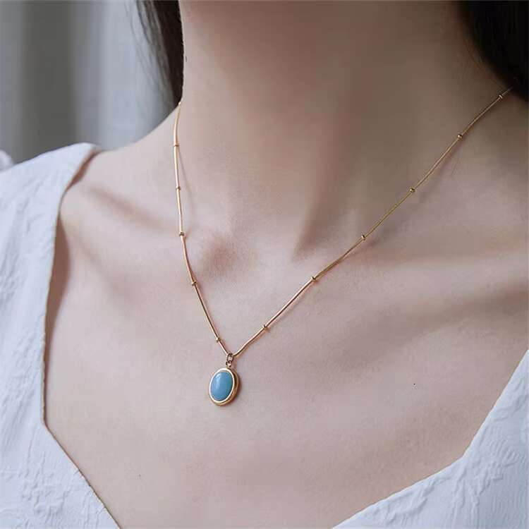 PJ-C046 Low Price Fashion Charm Gold Plated Blue Pink Green Resin Pendant Women's Necklace
