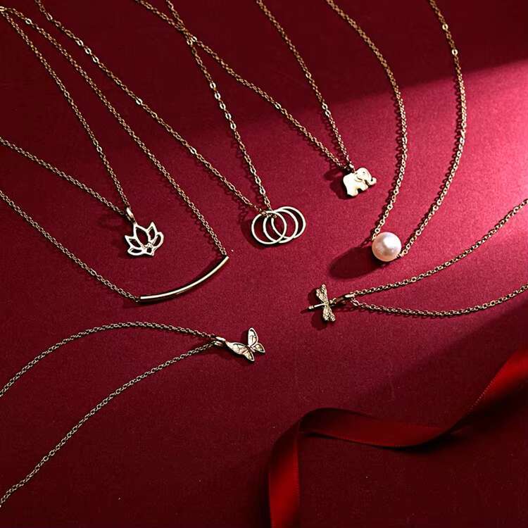 Fashion Lucky Statement Women's Gift Alloy Gold Chain Pearl Butterfly Elephant Pendant Necklace Jewelry and Card