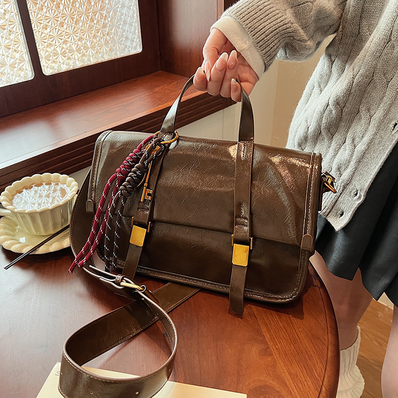 2025 new high-end handbag, large capacity bag, women's commuting single shoulder crossbody bag