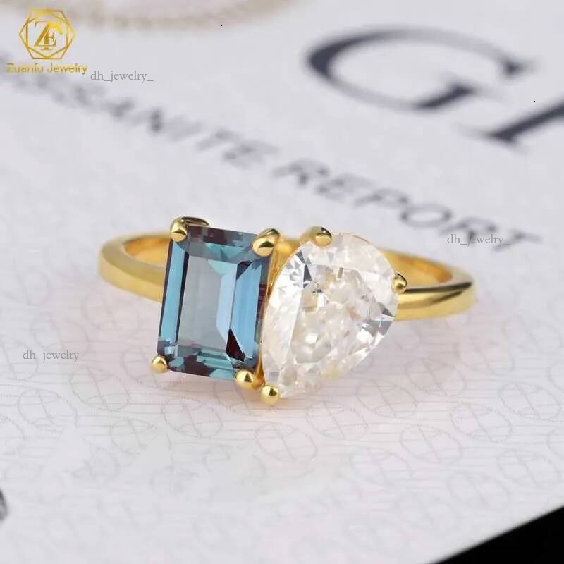Sterg Sier Color Change Emerald cut Lab grown Alexandrite Jewelry Beautiful Cluster Pear Moissanite Engagement Ring