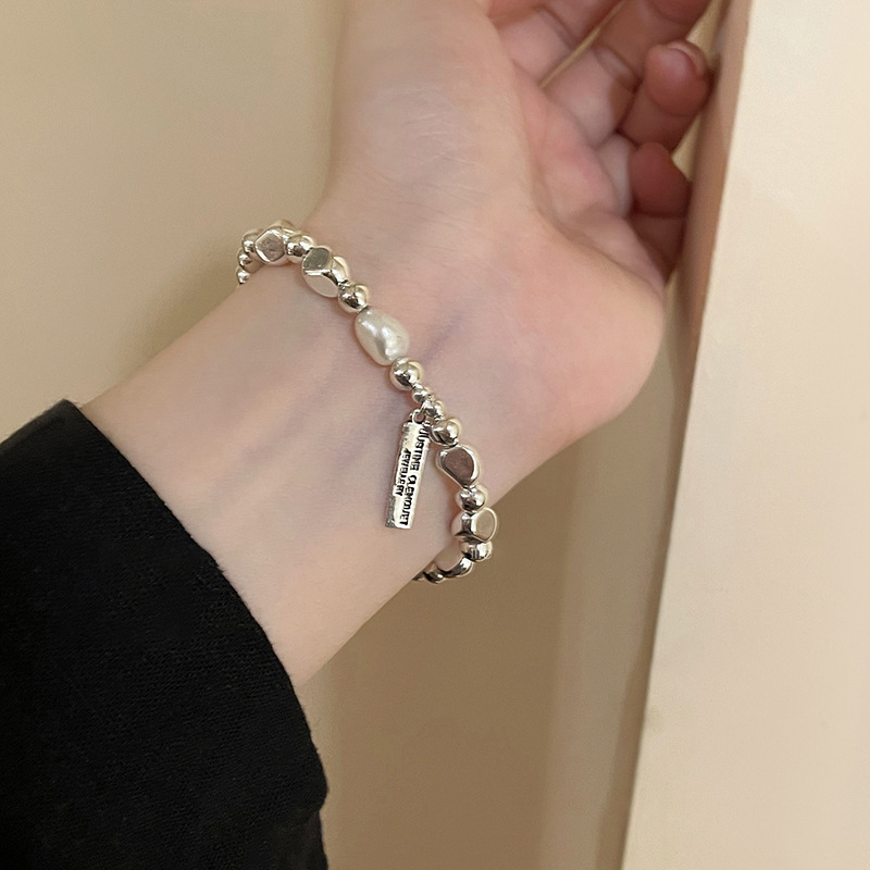 Baroque Pearl Bracelet for Women, Minimalist and Elegant Silver Bead Hand Chain, Luxury and Trendy Jewelry, Wholesale Fashion Accessory