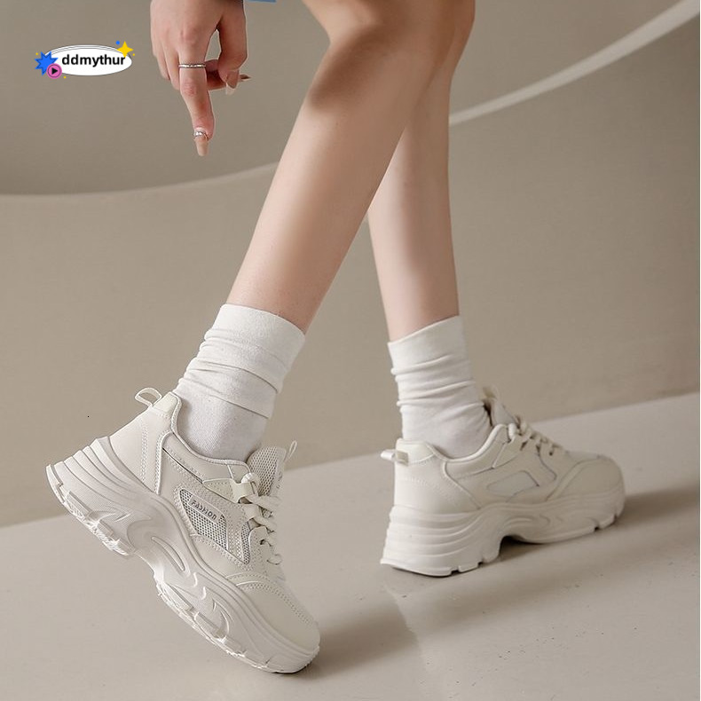 Stepping on poop feeling black sports in spring 2024, new versatile dad shoes, anti slip work shoes for women ddmythur