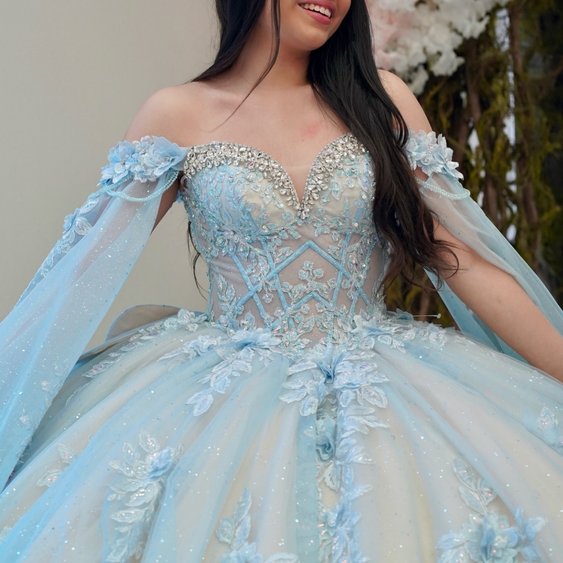 Sky Blue Quinceanera Dresses Off Shoulder Ball Gown Sweet 16 Dress Applique Lace Bow Beads Champagne Lining Birthday Party Vestidos 15 Anos