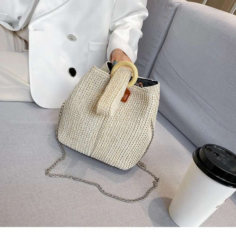 Designer Women Handbag 2024 Summer Woven Bucket Crossbody Chain Shoulder Bags Bohemian Female Handmade Rattan Tote